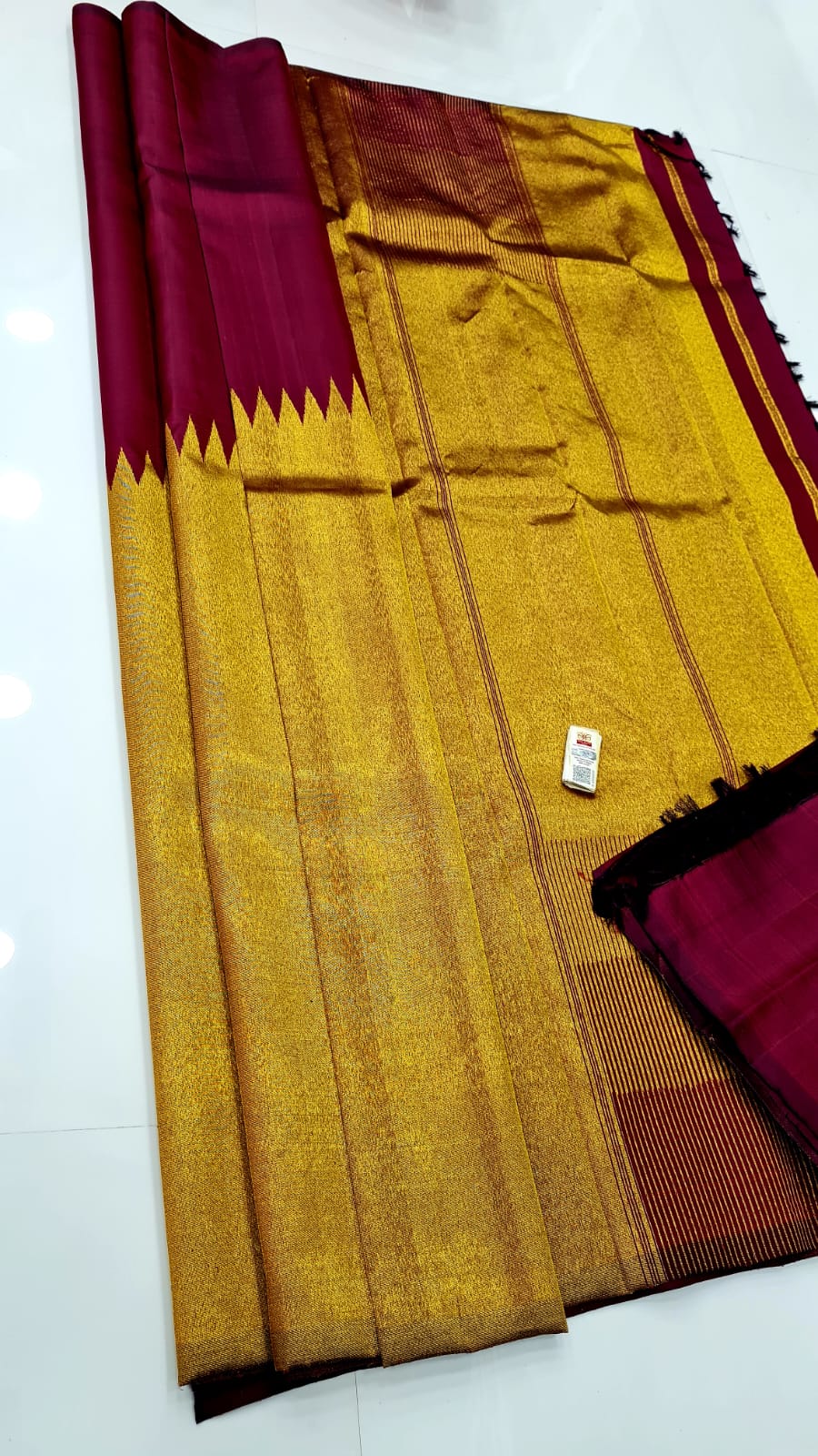 Maroon Raising Temple Border Kanchipuram Silk Saree - Image 4